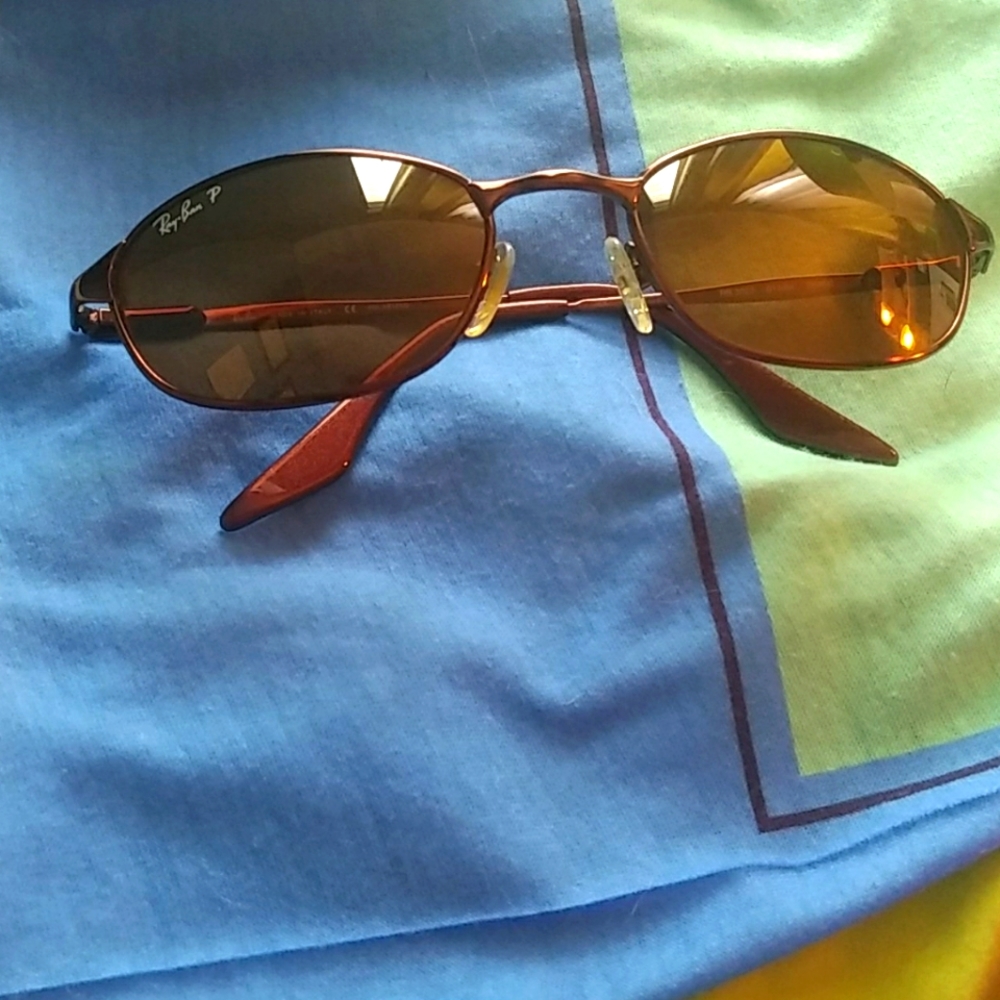 Like new women's ray-ban sunglasses